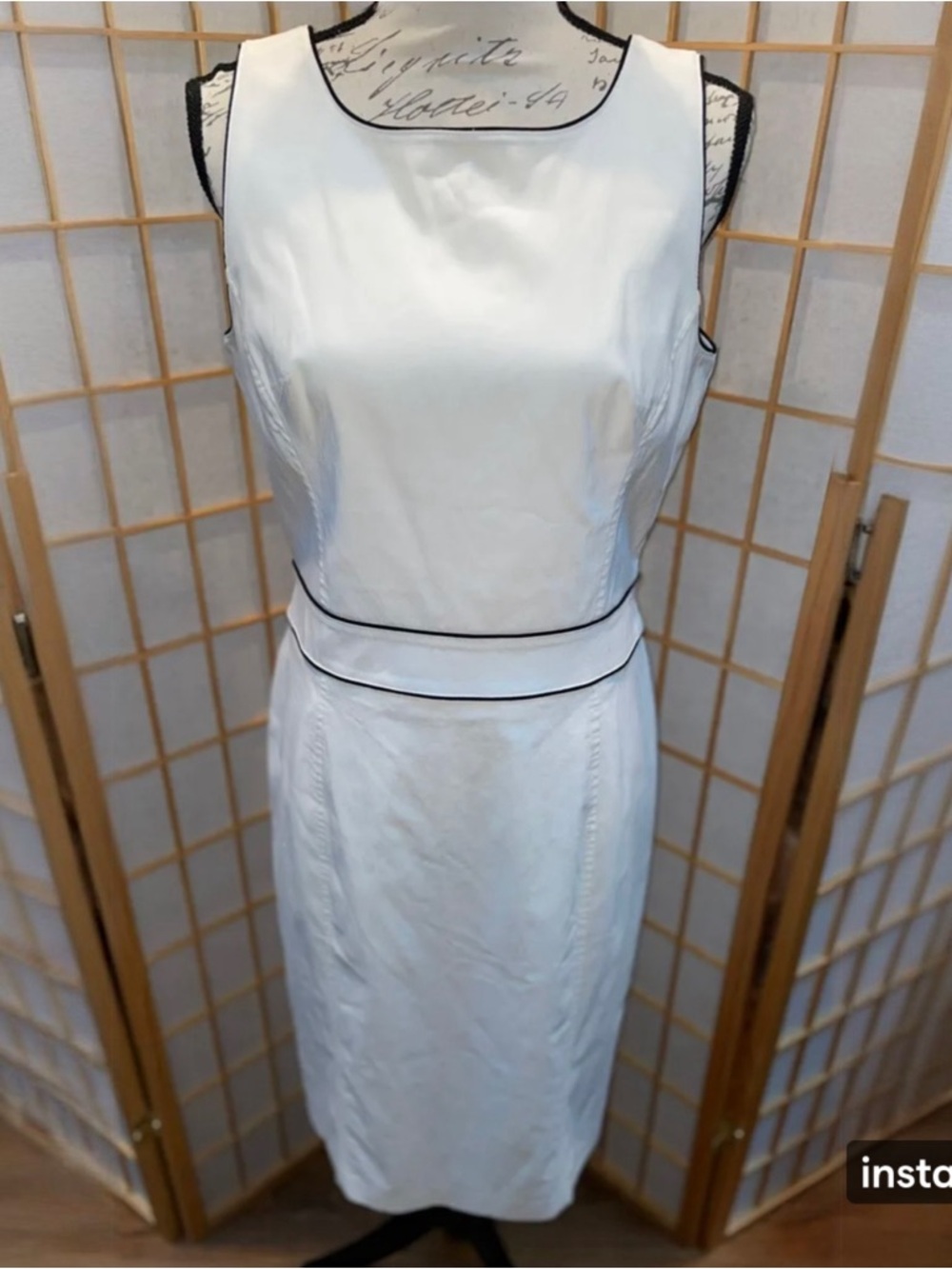 Express Women’s White & Black Sleeveless Dress Size Large 13/14 Stretch Sheath